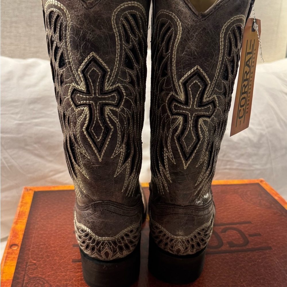 Corral Wing and Cross Tan Sparky Black Western Boots A1197 - Picture 4 of 4